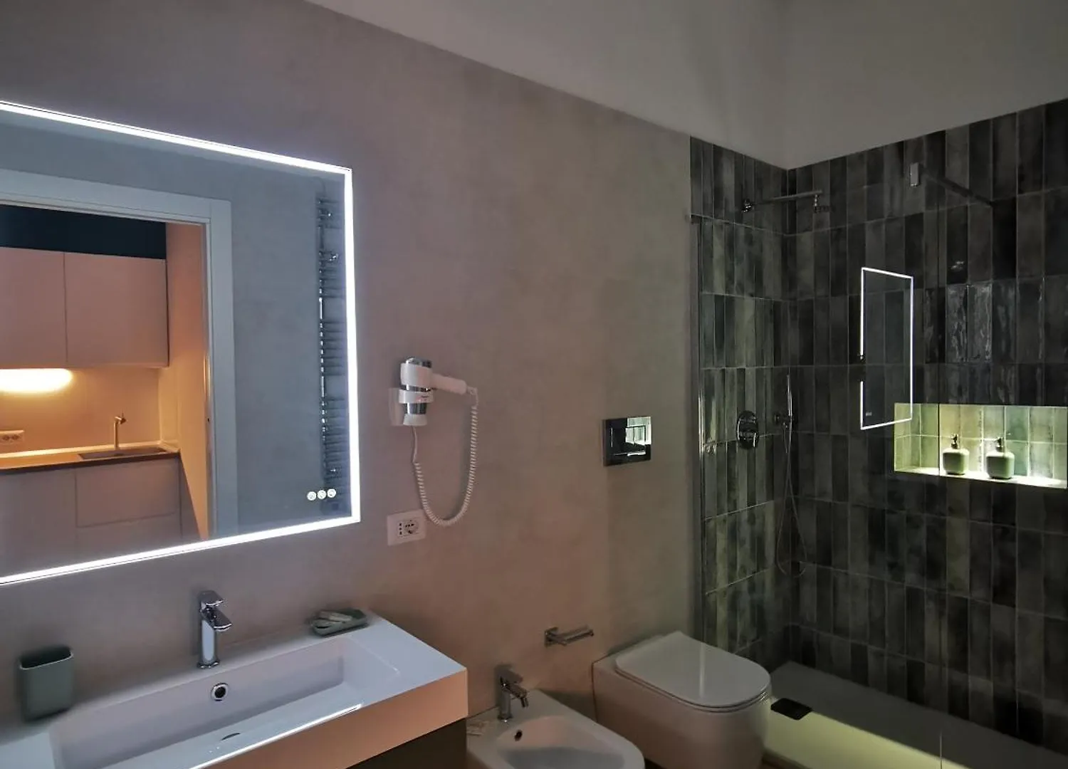 Cattaro 65 - Flexible Check-In Apartments Bari 0*,